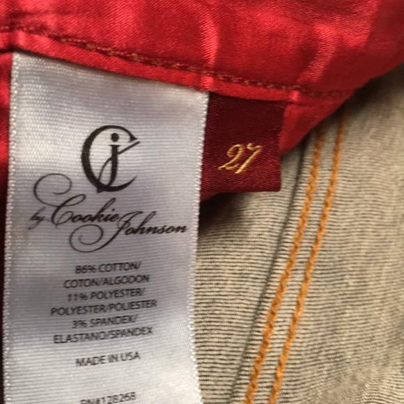 Jeans - Picture 3 of 3